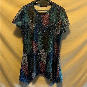 Elegant Multicolor Floral Women's Tunic